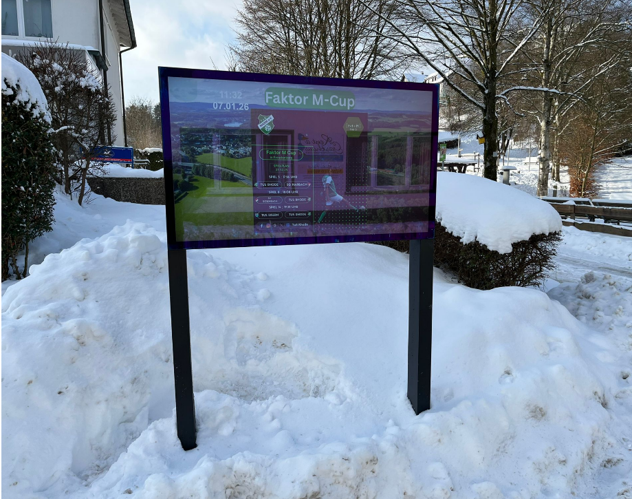 55inch Outdoor Floor Standing Totem in Germany